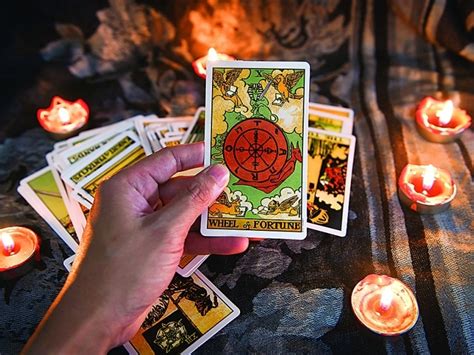The Witch of the Dark Tarot: Embracing the Dark Side of Tarot for Self-Reflection